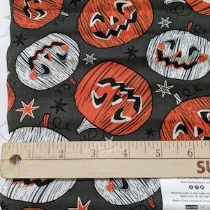 FQ Fat quarter 18x21" new Halloween cotton fabric jack o lantern pumpkin