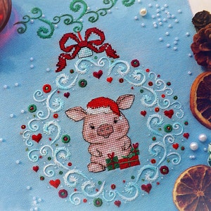 Xmas Pig Cross Stitch Biscornu pattern pdf - Toy Candy Embroidery Blackwork Cross Stitch Funny Cat Biscornu Needlepoint Christmas ornament