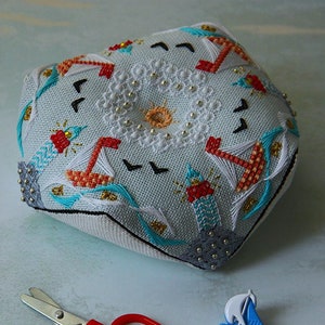 ボート ビスコルヌ クロスステッチ ブラックワーク パターン pdf - ベビーオーナメント 刺繍 クロスステッチ マリン ピンクッション クロスステッチ ビスコルヌ dmcチャート