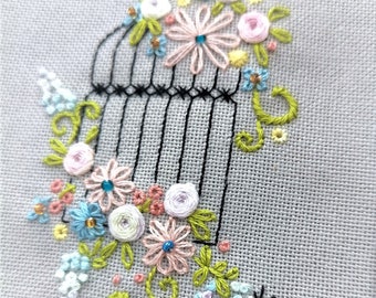 Birdcage Cross Stitch bloemmotief pdf -Floral Fantasy Whitework Bird Borduren Floral Cage Needlepoint kruissteek vogel dmc blackwork