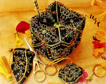 Biscornu Cross Stitch Fob-patroon pdf - Blauw ornament borduurschaarhoes Kruissteek speldenkussen kruissteek Biscornu-naaldpunt
