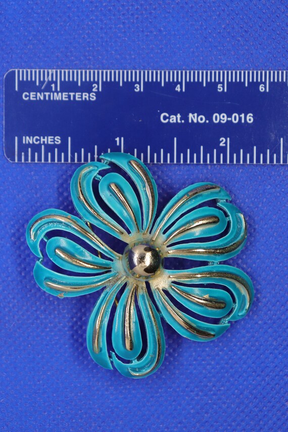 Vintage CORO flower brooch 1940s - image 4