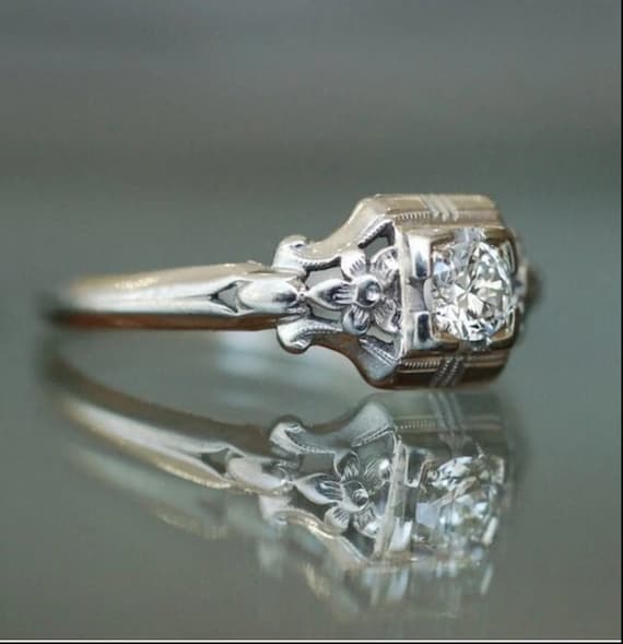 Woman's Art Deco Ring, Antique Wedding & Engagement Ring, Round Cut Moissanite Diamond Solitaire Ring, Floral Motif Vintage Inspire Ring