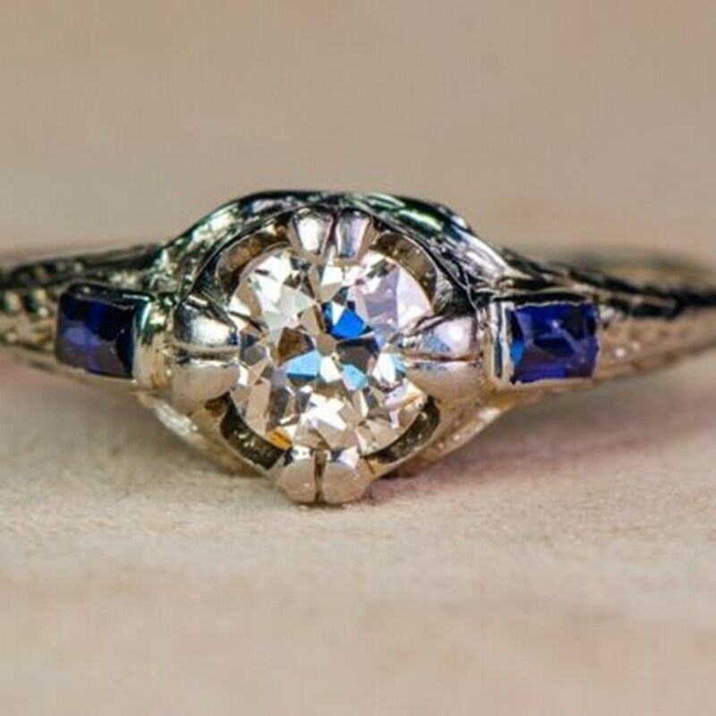 Retro Ring with Inlaid Stones main image 0