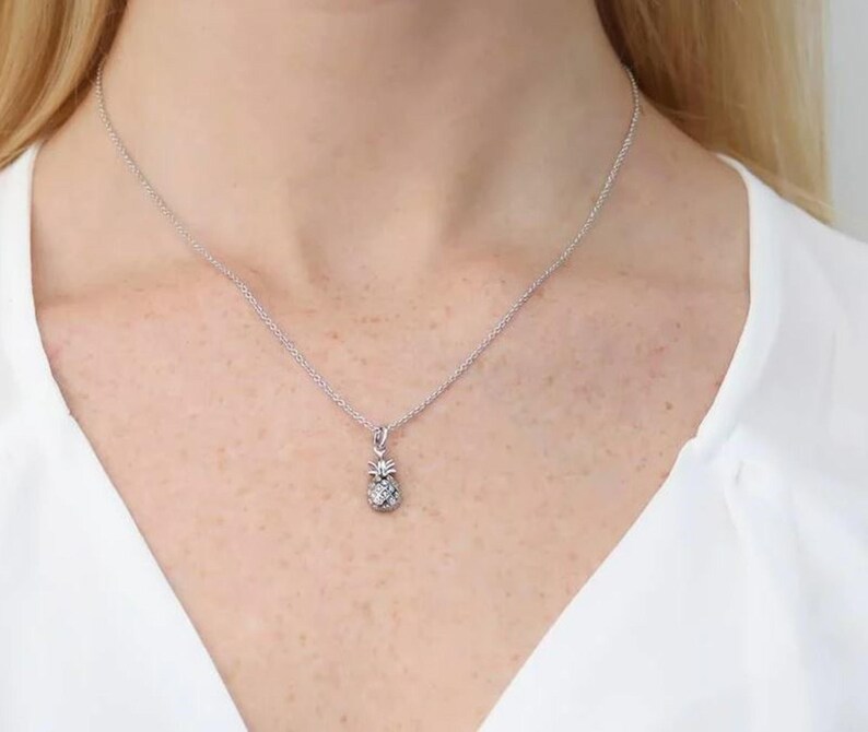 Pineapple Chain Necklace, Round Cut Moissanite Diamond Pendant Necklace