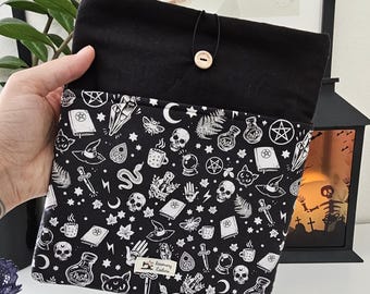Witch book sleeve, spooky padded ebook or Ipad cover with a witchy fabric.