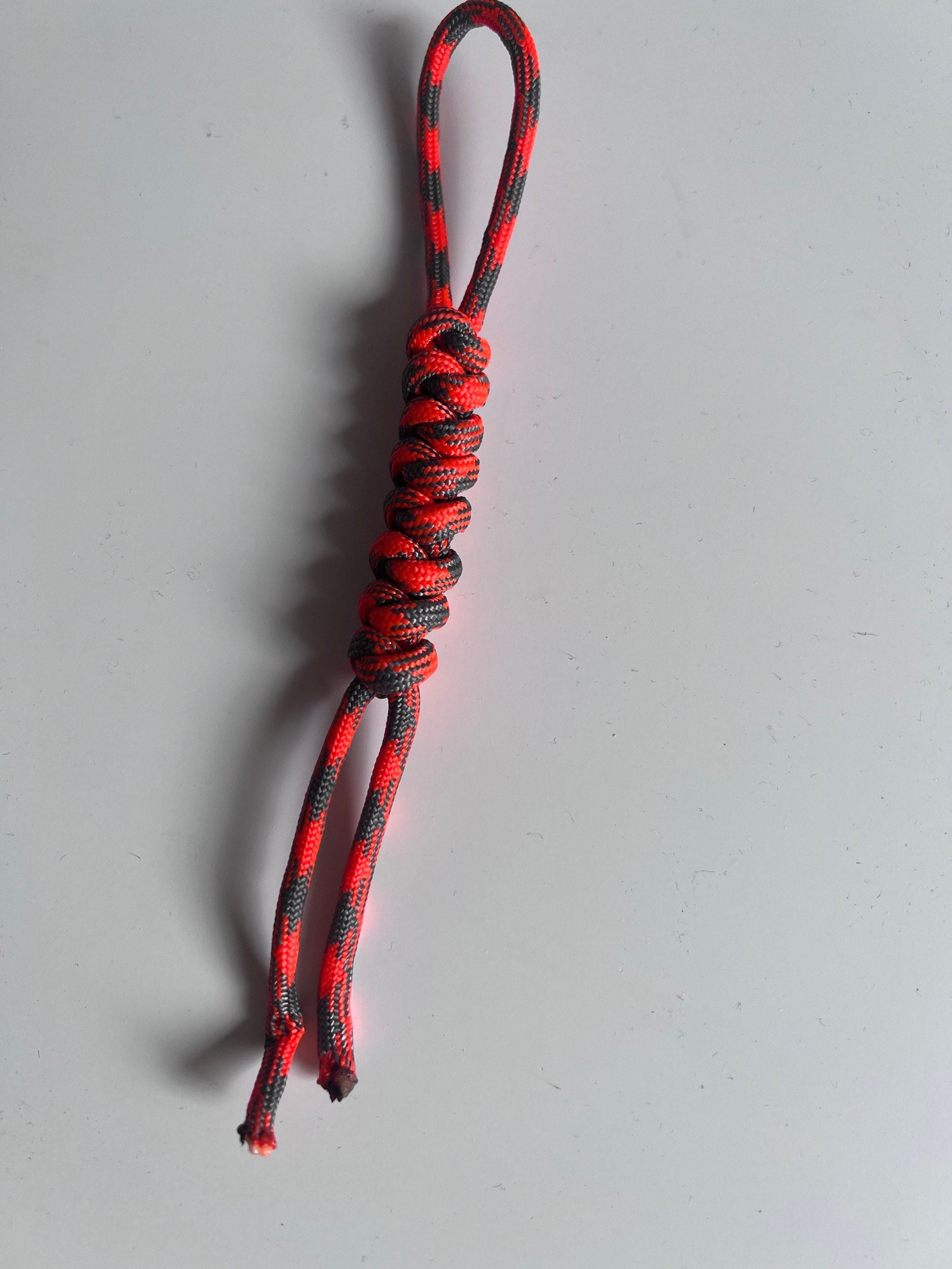 Paracord Ferocord Survival lanyard.