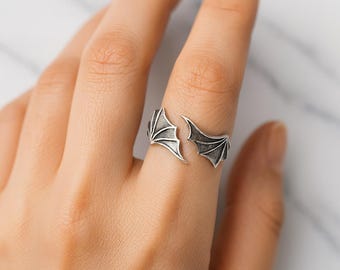 Sterling silver vampire bat ring gothic bat wing open adjustable ring spooky demon style jewelry for women dark aesthetic gift accessory