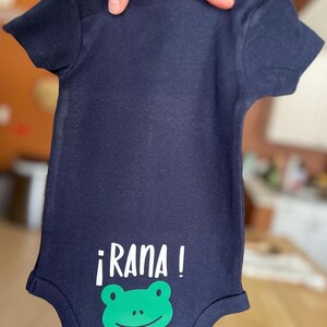 Sana Sana Colita De Rana Baby Bodysuit, Sapito, Baby Shower Gift, Pregnancy Reveal, Cosas Que Dicen Los Mexicanos, Orgullo Mexicano, Latinx image 10