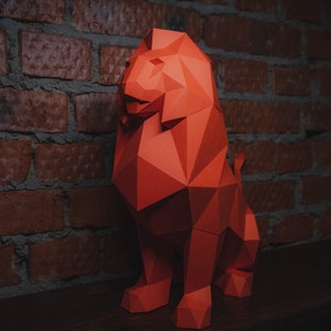 Papercraft 3D SENTADO LEÓN FIGURA pepakura Plantilla Pdf Bajo poligonal Escultura de papel Diy Decoración hogar loft oficina animal león amante regalo niños imagen 3