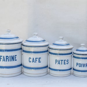 vintage Labeled Kitchen Canisters, St Gervais Blue & White Pots de cuisine émaillés Décor rustique Pot de farine, Poivrier, Pot de pâtes, Cafetière image 1