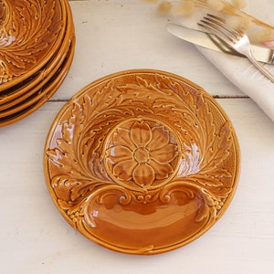 Beautiful set of 6 French Vintage Gien Mustard colored Artichoke Plates - 1970s Barbotine Majolica tableware - Rustic Farmhouse China Plates