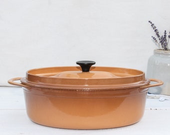 French Vintage light brown enameled cast iron Dutch Oven Casserole Dish Crock Pot Cookware 29 - Rustic Cooking Kitchen Made in France