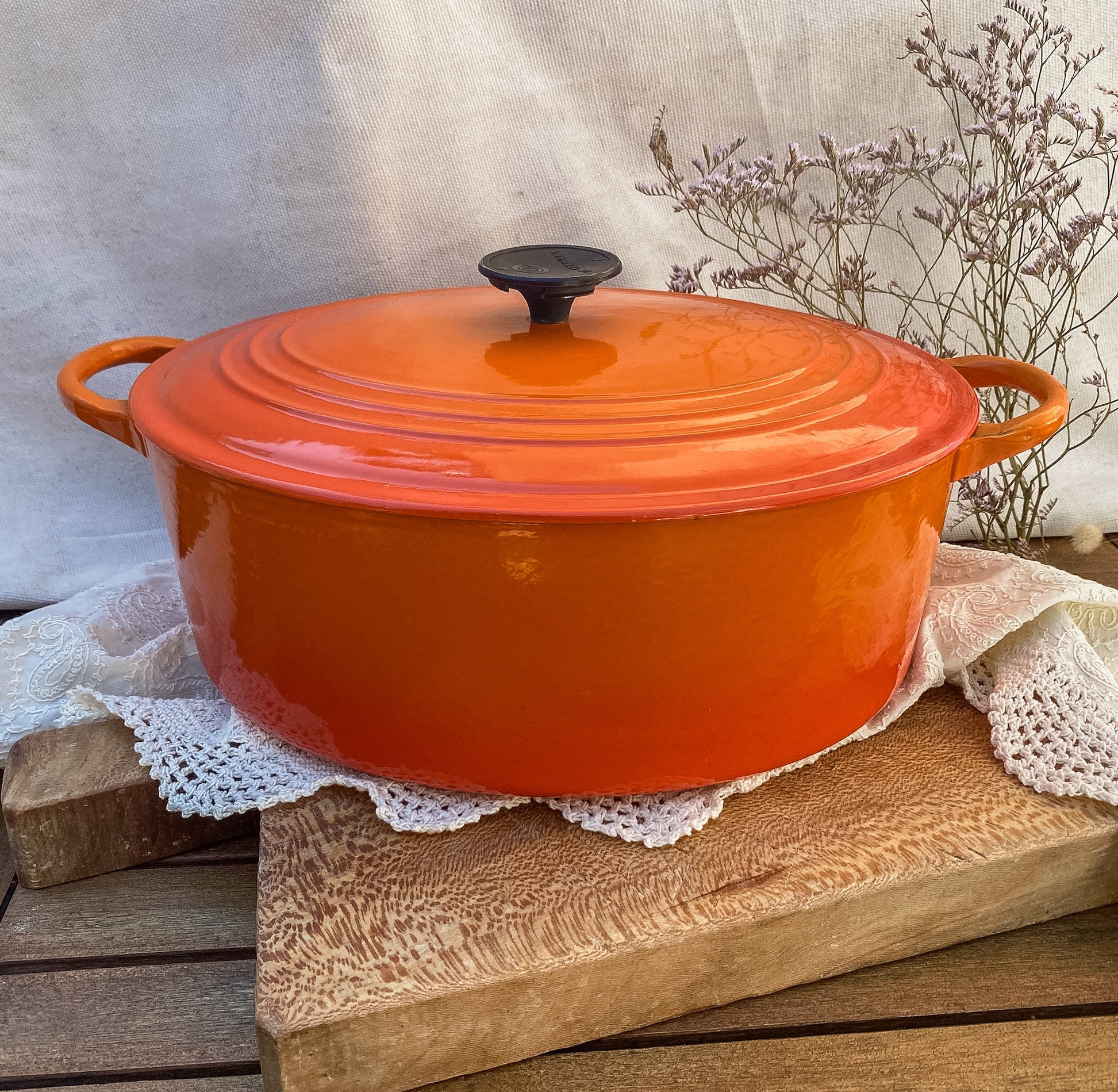 Le Creuset 9 Quart Dutch Oven for sale 50 ads for used Le Creuset 9
