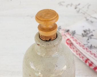 Petite Bouteille En Grès Avec Bouchon Vissé - Occasion - Objet De Décoration Vintage