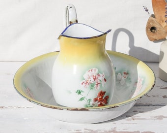 vintage années 1940 Français Ensemble de linge émaillé - Pichet et bol de lavage, Yellow Floral Enamelware vintage Home Decor Rustic Farmhouse