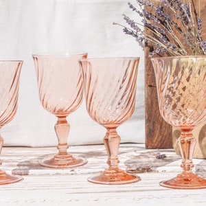 Set of 4 Rosaline Arcoroc Luminarc Pink Swirl Water or Wine Glasses French Vintage 1970s Stemmed Glasses Drinkware Retro Bistro Style image 2