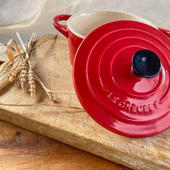 Set of 4 Le Creuset Small Casserole Dishes Crock Pots Dutch Oven Red  Ceramic Stoneware Ovenproof French Vintage Cookware 