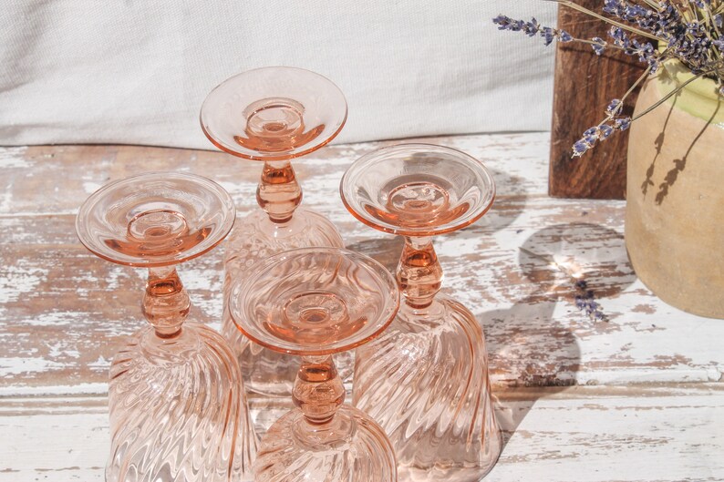 Set of 4 Rosaline Arcoroc Luminarc Pink Swirl Water or Wine Glasses French Vintage 1970s Stemmed Glasses Drinkware Retro Bistro Style image 7