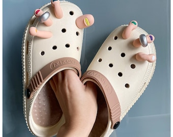 Encanto de zapato, Dijes de dedos de los pies realistas, hilarantes y personalizables, decoración de zuecos, 7 dedos de los pies + 2 anillos, accesorios divertidos, regalo de dedos de los pies con formas anormales