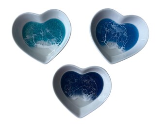 Ocean Resin Art Heart Trinket Dish: Handmade Porcelain Ring Holder