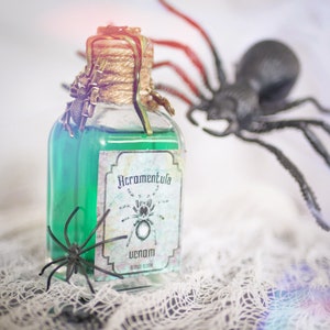 Acromentula Venom: spider venom - decorative magic potion
