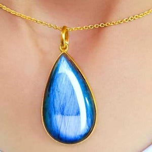 Flash Labradorite Pendant, 925 Sterling Silver Labradorite Pendant, Labradorite Teardrop Necklace, Blue Firing Labradorite, Blue Gemstone.