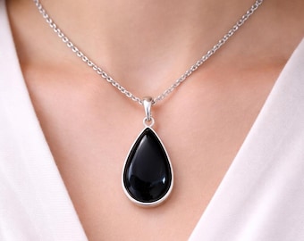 Black Onyx Teardrop Necklace, Gold Bezel Pendant, Minimalist Gemstone Jewelry