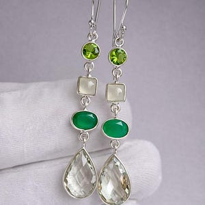 Pendientes de plata de ley con múltiples piedras preciosas: joyería artesanal
