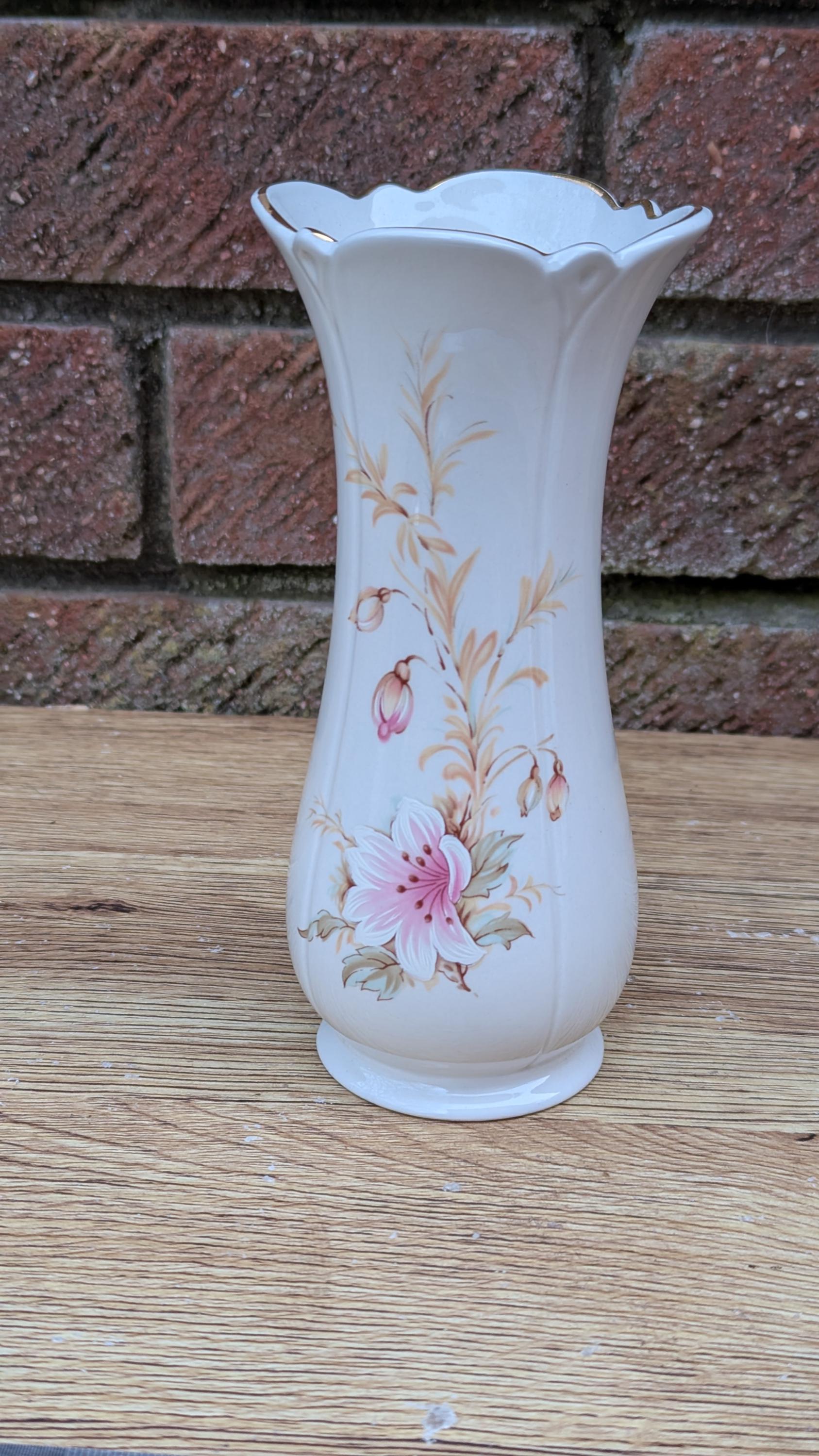 イギリス1930's antique vintage flower vase Vintage 1930s Flower