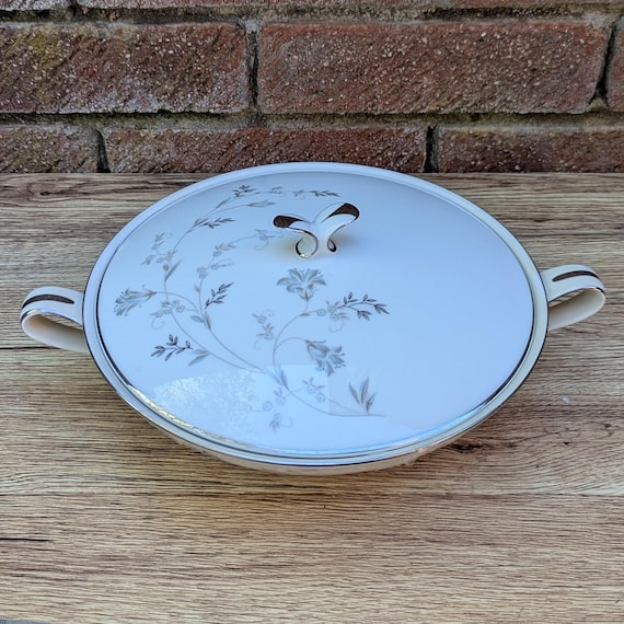 Stunning Noritake Valerie China Japan 5812 Vegetable Bowl With