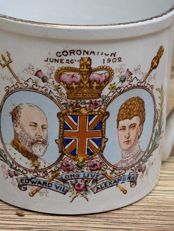 希少なエドワード7世とアレクサンドラ王妃戴冠式カップ。1902年製。123