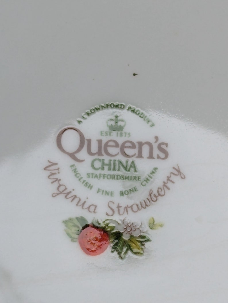 Queens Virginia Strawberry plate image 6