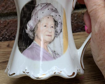 St George Fine Bone China Mug – Queen Elizabeth The Queen Mother 90th Birthday Commemorative 1990