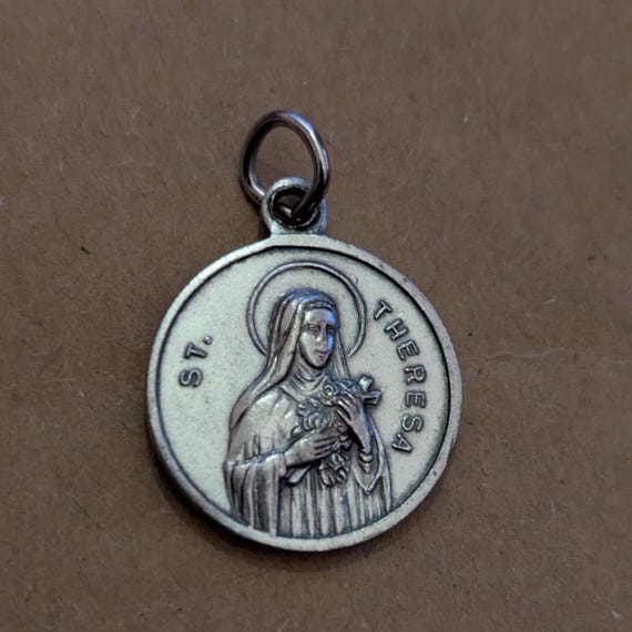 1950 Saint Thérèse of Lisieux Ex Indumentis Contact Relic Medal