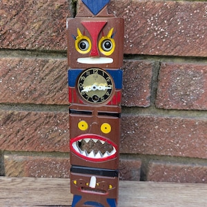 1960s Japanese Novelty Totem Wall Clock – Moving Eyes Pendulum Clock (Mi-Ken) Untested