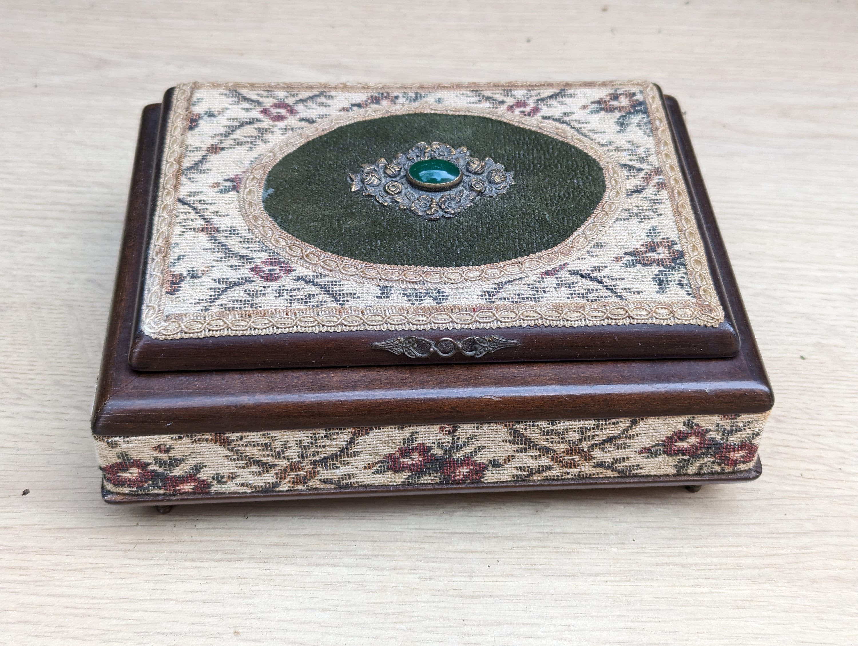 Reuge music box plays - Etsy 日本