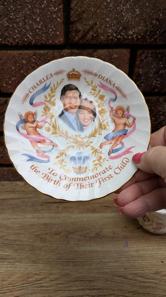 Finsbury Fine Bone China Royal Commemorative Teacup & Saucer