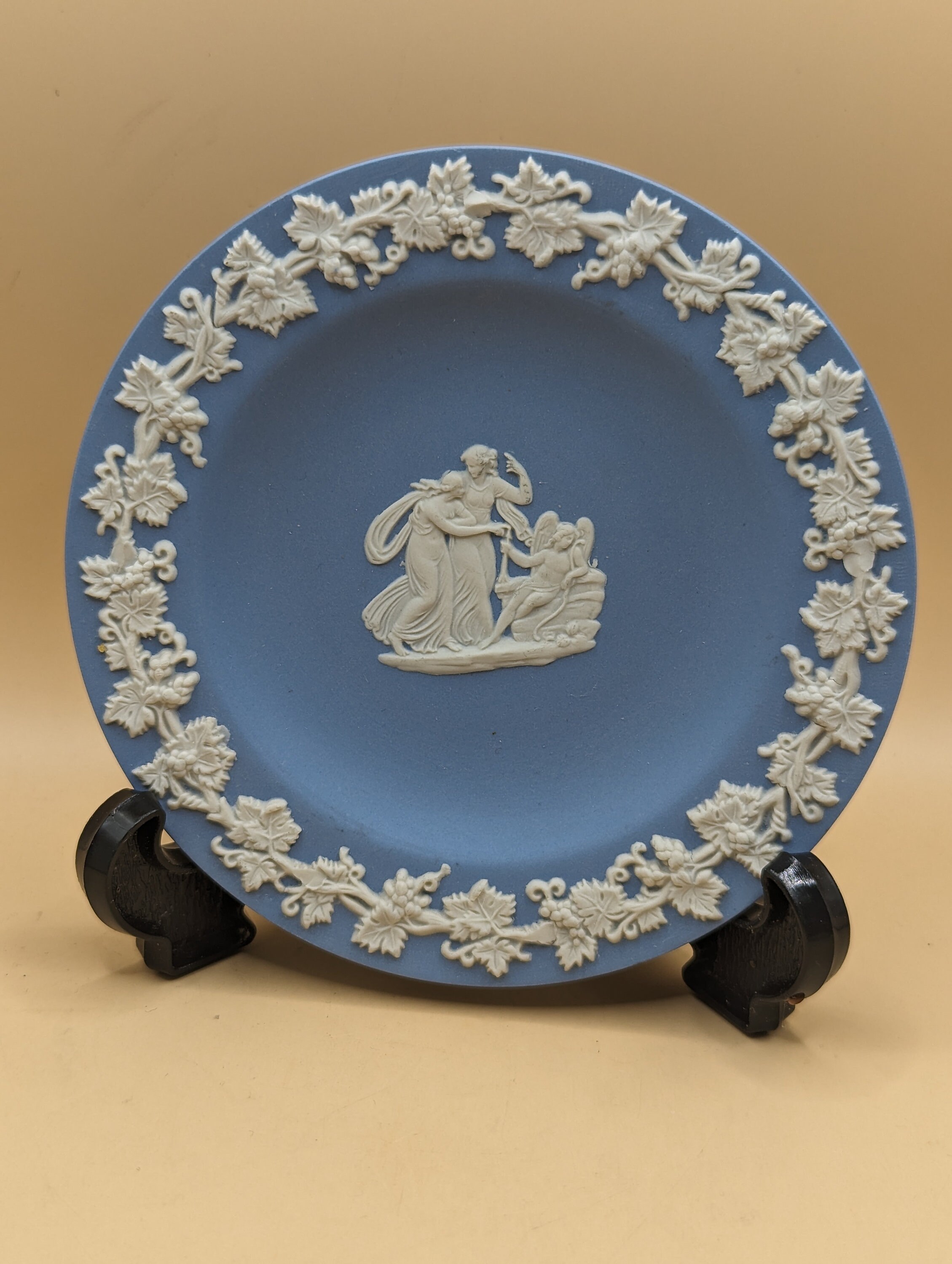 ウエッジウッド　ジャスパー　ギリシャ神話図飾皿額縁 il_fullxfull.6029291992_nj86.jpg