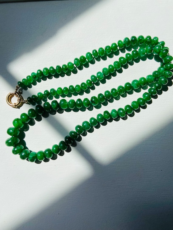 Stunning long Emerald Necklace with 14kt clasp