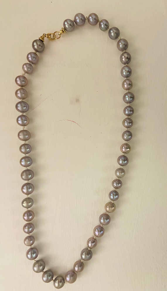 Hand knotted FreshWater Pearls prefect round grayish slightly pinkish pearls