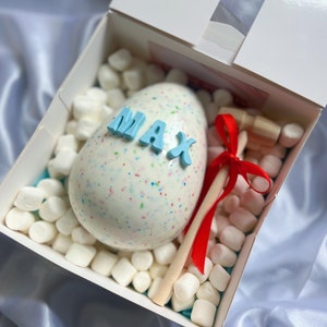 Customizable Easter Chocolate Smash Eggs