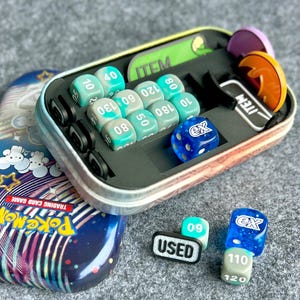 NUOVO inserto per Pokémon Mini Tin per 12 Mini Cubes & Co - varie versioni