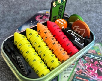 BEST-SELLER ! Boîte Pokémon Mini avec marqueur Budew | Rangement pour marqueurs de dégâts, dés et marqueurs de statut | Compatible avec les boîtes officielles Mini Tins