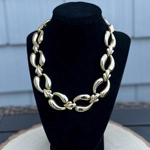 Vintage 1980s Chunky Gold Tone Bold Link Chain Collar Necklace 17.75&quot; Statement