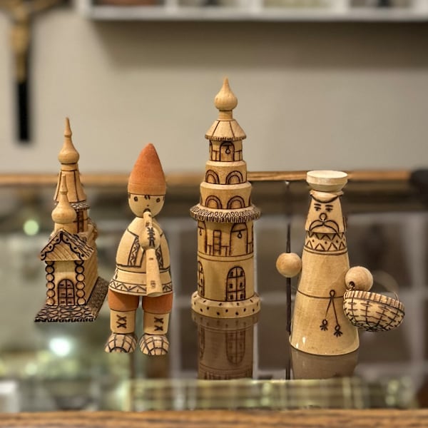 You Pick! Vintage Russian Folk Art Handcarved & Wood Burned Pyrography Miniatures Dolls and Buildings USSR