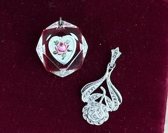 Scegli tu! Ciondoli vintage Midcentury Rose / Argento Sterling e Marcasite Rose O Lucite Enamel Guilloche Rose Heart