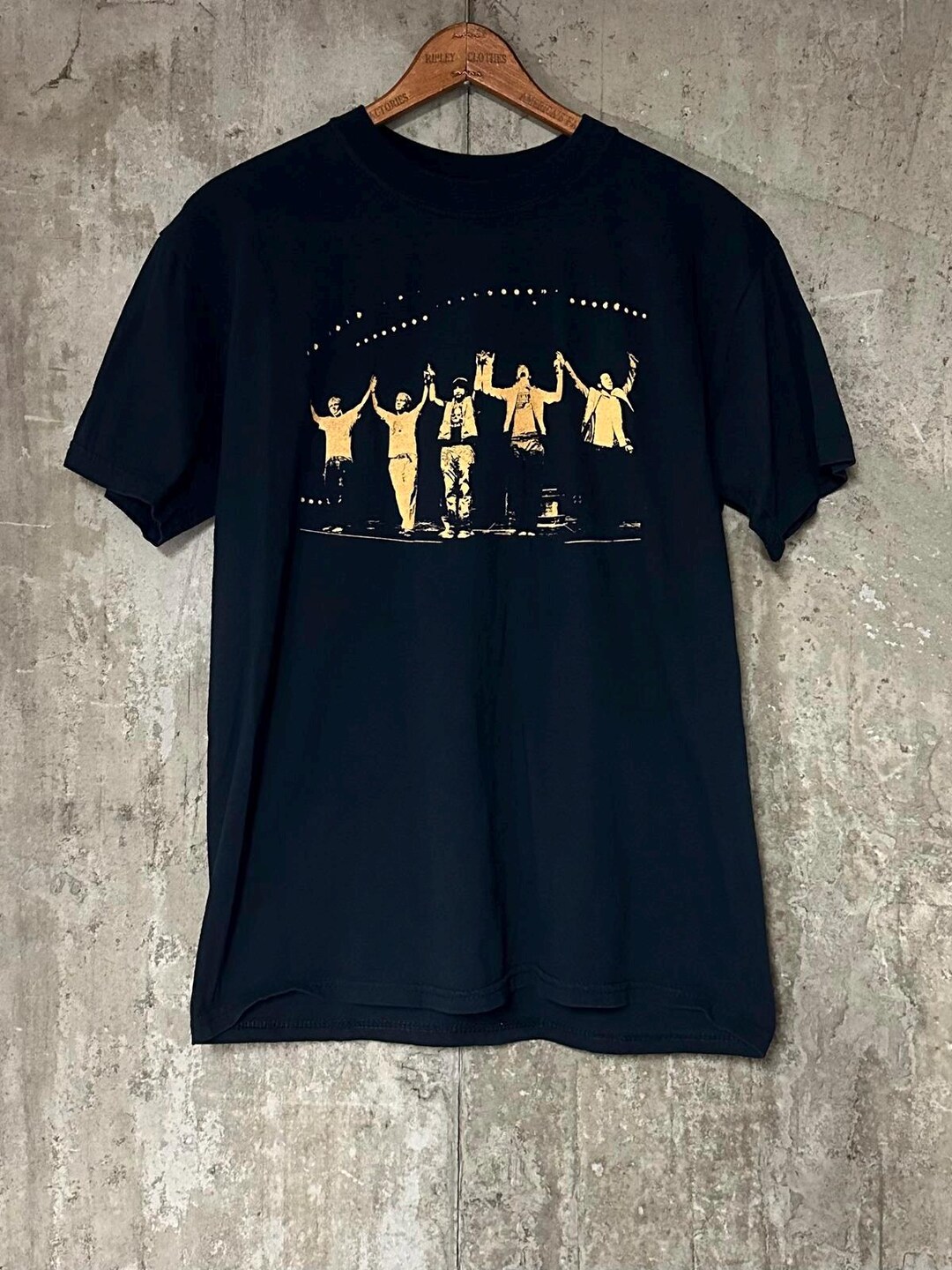 Buy Vintage Y2K 2005 Backstreet Boys Never Gone Tour Tee Gildan
