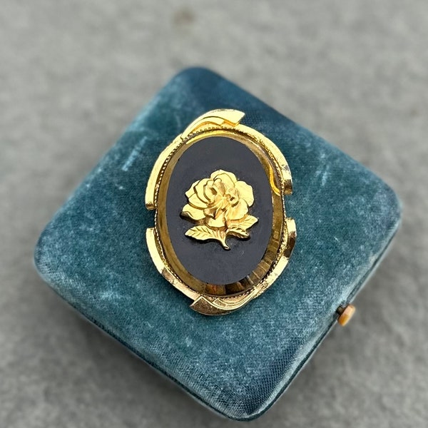 Vintage Gold Tone and Black Glass Floral Rose Cameo Oval Brooch or Pendant