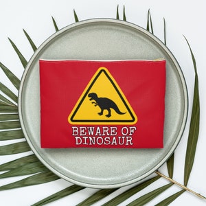 Hüten Sie sich vor Dinosaurier Accessoire Tasche für einen Spaß Fierce Dino Themen Stil Tolles Geschenk für Kinder Besessen von Dinosaurier Party Favor Dino Federmäppchen